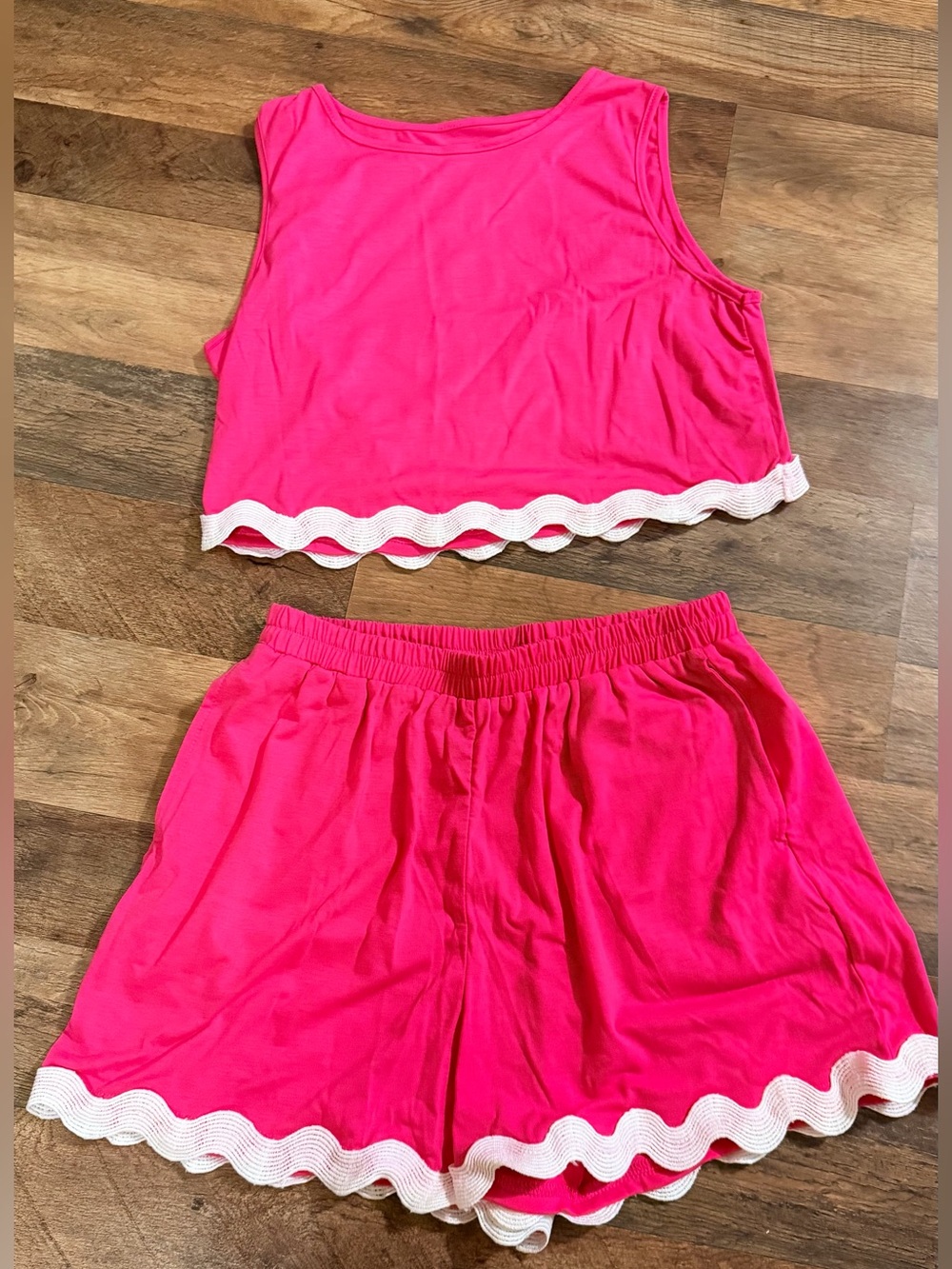SHEIN Women’s Pink Top Shorts Set